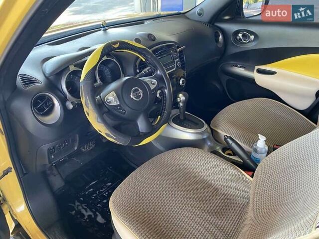 Желтый Ниссан Жук, объемом двигателя 1.6 л и пробегом 78 тыс. км за 14500 $, фото 19 на Automoto.ua