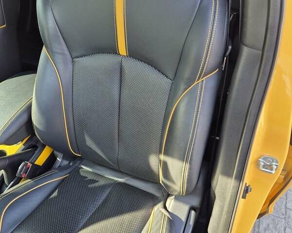 Жовтий Ніссан Жук, об'ємом двигуна 1.6 л та пробігом 22 тис. км за 16199 $, фото 50 на Automoto.ua
