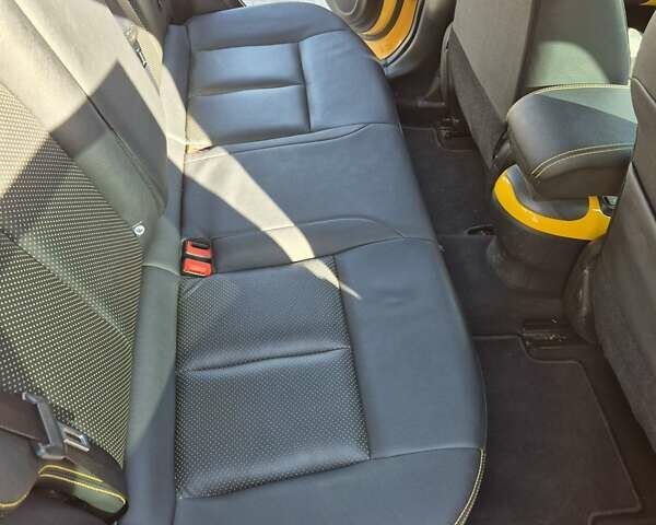 Желтый Ниссан Жук, объемом двигателя 1.6 л и пробегом 22 тыс. км за 16299 $, фото 22 на Automoto.ua