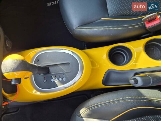 Жовтий Ніссан Жук, об'ємом двигуна 1.6 л та пробігом 22 тис. км за 16199 $, фото 42 на Automoto.ua