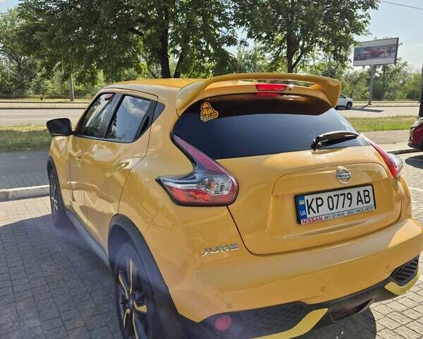 Жовтий Ніссан Жук, об'ємом двигуна 1.6 л та пробігом 22 тис. км за 16199 $, фото 12 на Automoto.ua