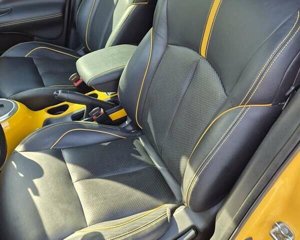 Жовтий Ніссан Жук, об'ємом двигуна 1.6 л та пробігом 22 тис. км за 16199 $, фото 49 на Automoto.ua