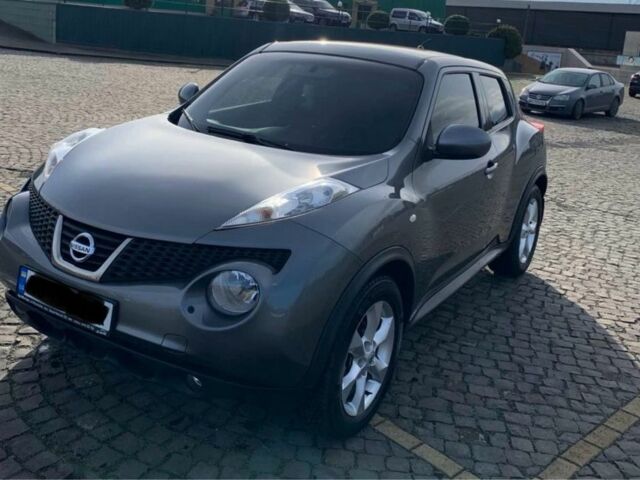 Серый Ниссан Жук, объемом двигателя 1.6 л и пробегом 195 тыс. км за 9500 $, фото 4 на Automoto.ua