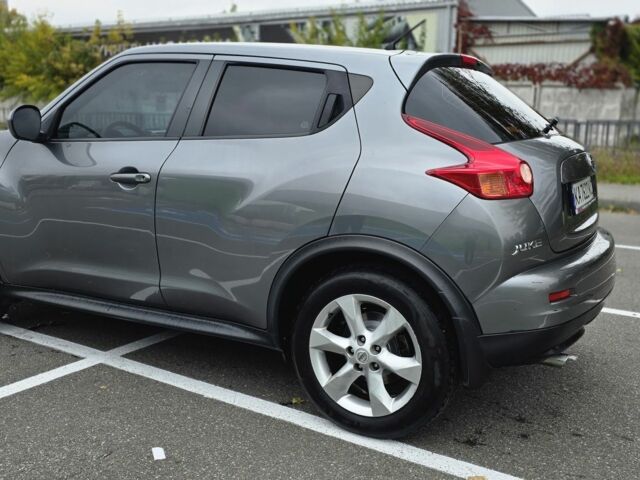 Серый Ниссан Жук, объемом двигателя 1.6 л и пробегом 189 тыс. км за 8000 $, фото 2 на Automoto.ua