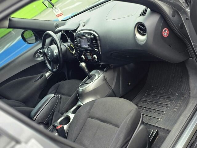 Серый Ниссан Жук, объемом двигателя 1.6 л и пробегом 189 тыс. км за 8000 $, фото 5 на Automoto.ua