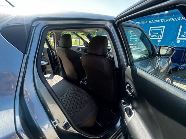 Серый Ниссан Жук, объемом двигателя 0 л и пробегом 184 тыс. км за 13000 $, фото 5 на Automoto.ua