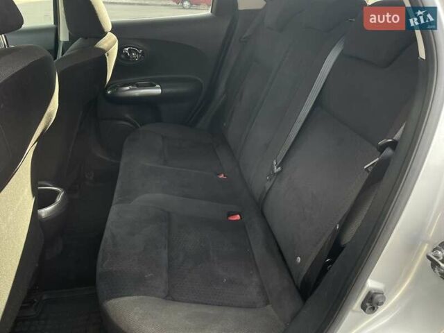 Сірий Ніссан Жук, об'ємом двигуна 1.6 л та пробігом 160 тис. км за 9600 $, фото 17 на Automoto.ua