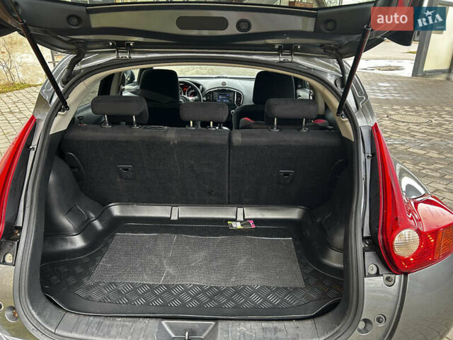 Сірий Ніссан Жук, об'ємом двигуна 1.5 л та пробігом 206 тис. км за 8500 $, фото 12 на Automoto.ua
