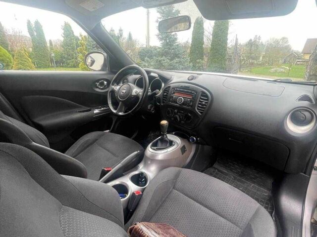 Серый Ниссан Жук, объемом двигателя 1.6 л и пробегом 198 тыс. км за 6999 $, фото 5 на Automoto.ua