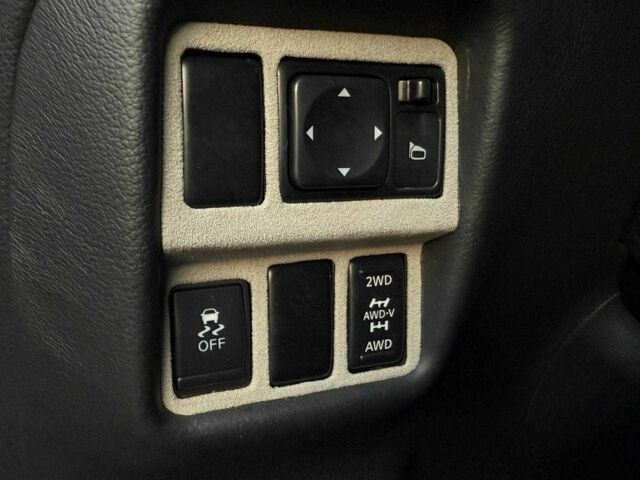 Серый Ниссан Жук, объемом двигателя 0 л и пробегом 169 тыс. км за 8490 $, фото 17 на Automoto.ua