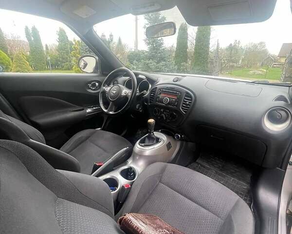 Серый Ниссан Жук, объемом двигателя 1.6 л и пробегом 198 тыс. км за 6850 $, фото 10 на Automoto.ua