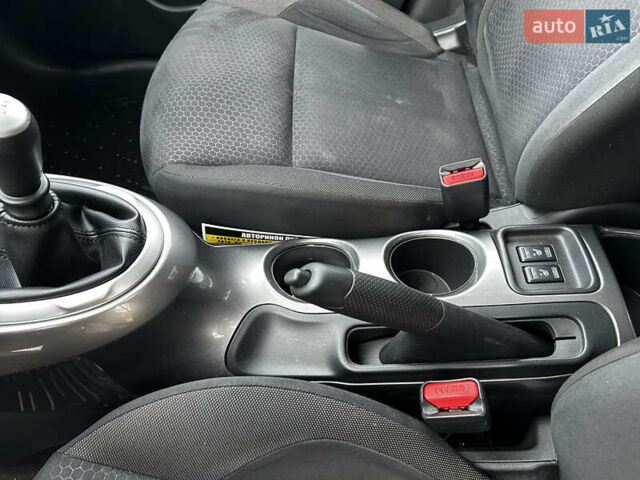 Сірий Ніссан Жук, об'ємом двигуна 1.5 л та пробігом 206 тис. км за 8500 $, фото 18 на Automoto.ua