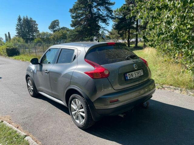 Серый Ниссан Жук, объемом двигателя 0 л и пробегом 110 тыс. км за 8000 $, фото 3 на Automoto.ua