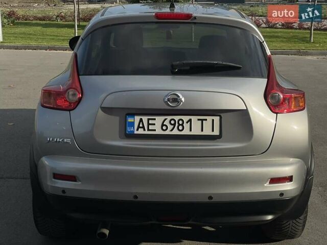 Сірий Ніссан Жук, об'ємом двигуна 1.6 л та пробігом 160 тис. км за 9600 $, фото 4 на Automoto.ua