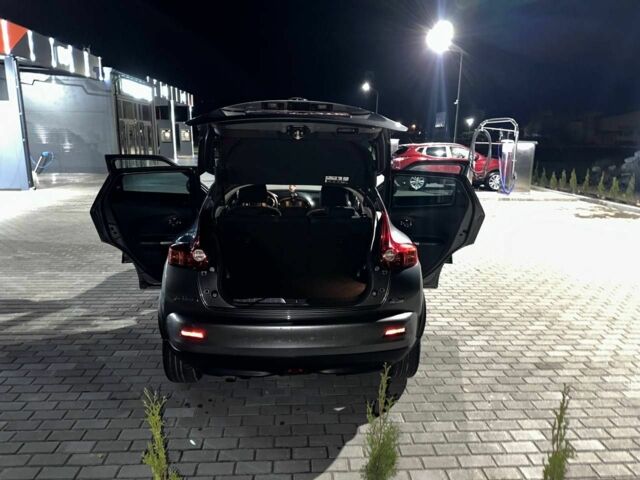 Серый Ниссан Жук, объемом двигателя 1.5 л и пробегом 277 тыс. км за 8300 $, фото 7 на Automoto.ua