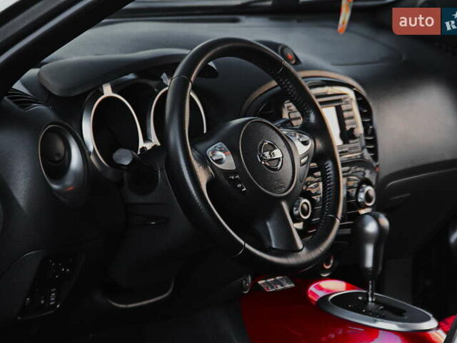 Серый Ниссан Жук, объемом двигателя 1.6 л и пробегом 57 тыс. км за 12300 $, фото 8 на Automoto.ua