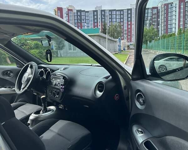 Серый Ниссан Жук, объемом двигателя 1.46 л и пробегом 274 тыс. км за 8500 $, фото 2 на Automoto.ua