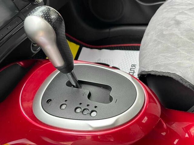 Серый Ниссан Жук, объемом двигателя 1.6 л и пробегом 154 тыс. км за 10000 $, фото 14 на Automoto.ua