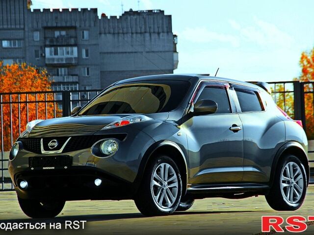 Серый Ниссан Жук, объемом двигателя 1.6 л и пробегом 57 тыс. км за 12300 $, фото 2 на Automoto.ua