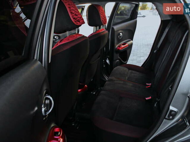 Серый Ниссан Жук, объемом двигателя 1.6 л и пробегом 57 тыс. км за 12300 $, фото 9 на Automoto.ua