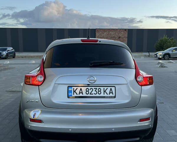 Серый Ниссан Жук, объемом двигателя 1.6 л и пробегом 182 тыс. км за 9300 $, фото 15 на Automoto.ua