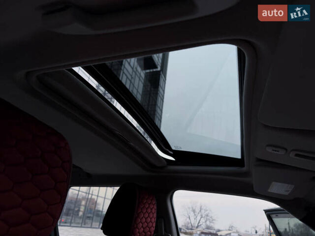 Серый Ниссан Жук, объемом двигателя 1.6 л и пробегом 52 тыс. км за 11700 $, фото 13 на Automoto.ua