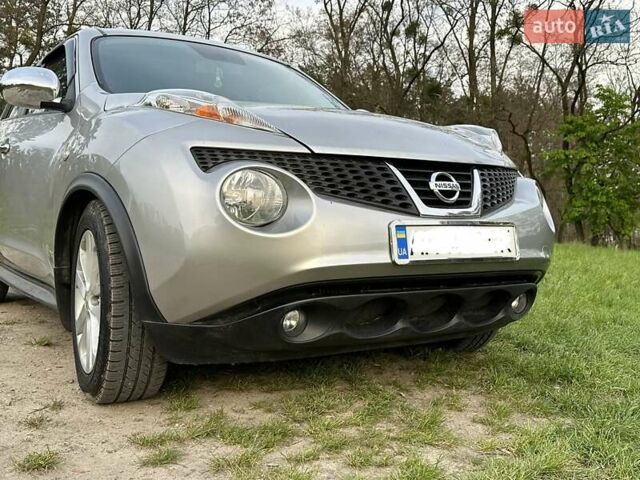Серый Ниссан Жук, объемом двигателя 1.6 л и пробегом 99 тыс. км за 9650 $, фото 38 на Automoto.ua