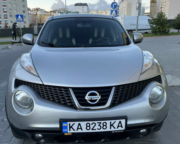 Серый Ниссан Жук, объемом двигателя 1.6 л и пробегом 182 тыс. км за 9300 $, фото 3 на Automoto.ua