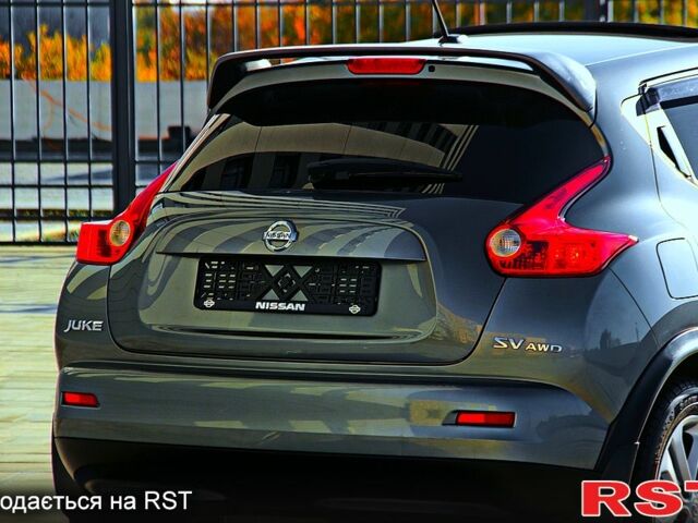 Серый Ниссан Жук, объемом двигателя 1.6 л и пробегом 57 тыс. км за 12300 $, фото 3 на Automoto.ua