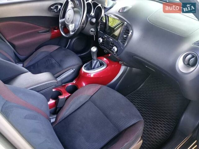 Серый Ниссан Жук, объемом двигателя 1.6 л и пробегом 108 тыс. км за 12000 $, фото 2 на Automoto.ua