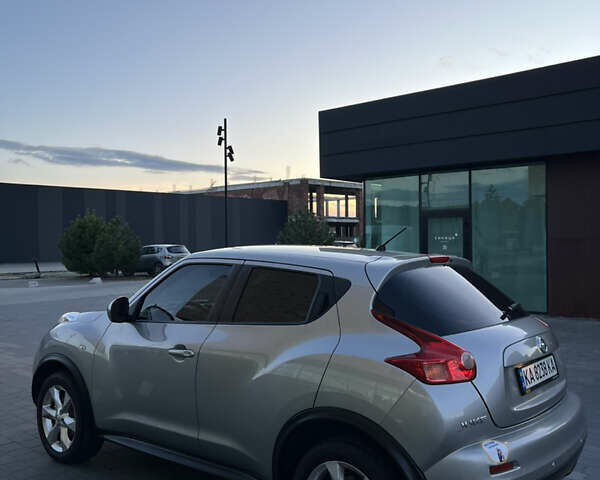 Серый Ниссан Жук, объемом двигателя 1.6 л и пробегом 182 тыс. км за 9300 $, фото 14 на Automoto.ua