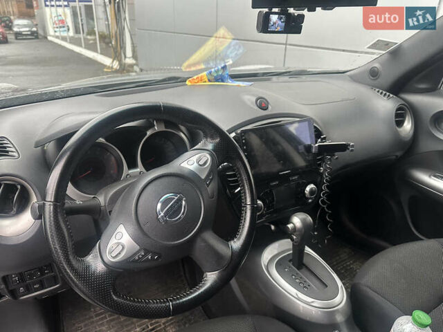 Серый Ниссан Жук, объемом двигателя 1.6 л и пробегом 115 тыс. км за 9700 $, фото 5 на Automoto.ua