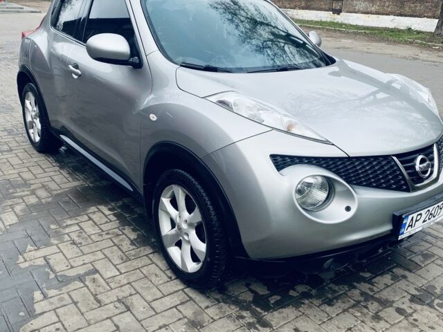 Серый Ниссан Жук, объемом двигателя 1.6 л и пробегом 150 тыс. км за 9400 $, фото 1 на Automoto.ua