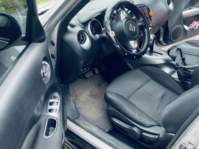 Серый Ниссан Жук, объемом двигателя 1.6 л и пробегом 150 тыс. км за 9400 $, фото 6 на Automoto.ua