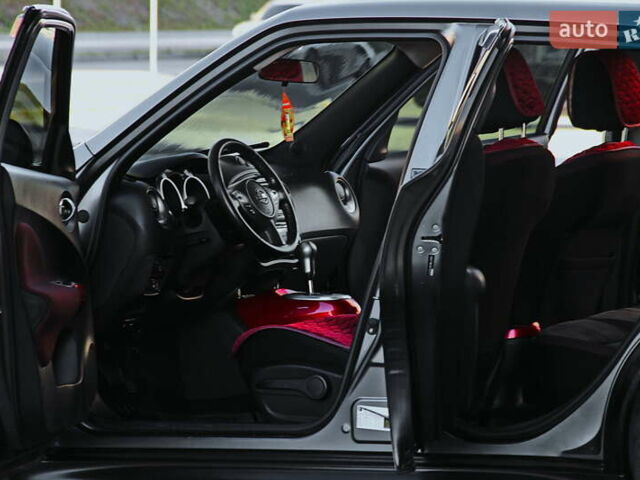 Серый Ниссан Жук, объемом двигателя 1.6 л и пробегом 57 тыс. км за 12300 $, фото 6 на Automoto.ua