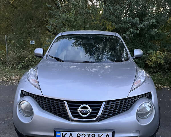 Серый Ниссан Жук, объемом двигателя 1.6 л и пробегом 182 тыс. км за 9300 $, фото 37 на Automoto.ua