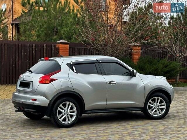 Серый Ниссан Жук, объемом двигателя 1.6 л и пробегом 91 тыс. км за 11900 $, фото 5 на Automoto.ua