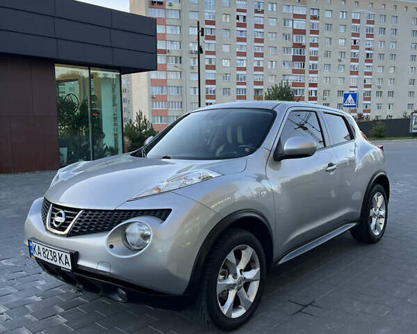 Серый Ниссан Жук, объемом двигателя 1.6 л и пробегом 182 тыс. км за 9300 $, фото 2 на Automoto.ua