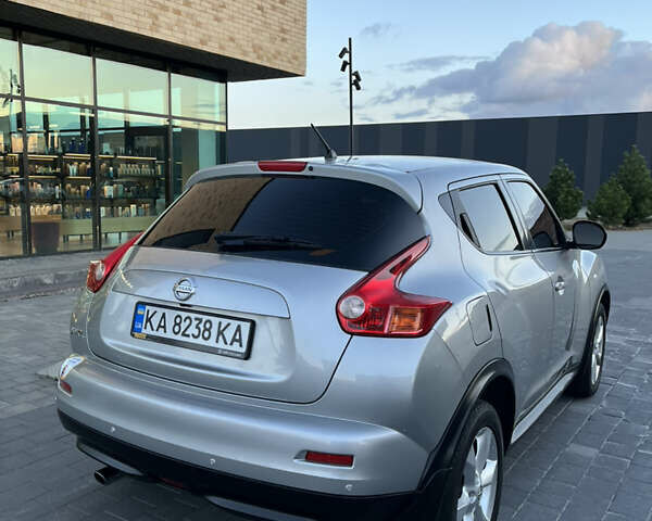 Серый Ниссан Жук, объемом двигателя 1.6 л и пробегом 182 тыс. км за 9300 $, фото 6 на Automoto.ua