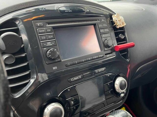 Серый Ниссан Жук, объемом двигателя 1.6 л и пробегом 154 тыс. км за 10000 $, фото 16 на Automoto.ua