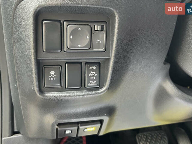 Серый Ниссан Жук, объемом двигателя 1.62 л и пробегом 154 тыс. км за 10000 $, фото 13 на Automoto.ua