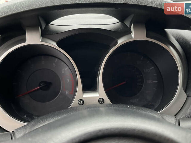 Серый Ниссан Жук, объемом двигателя 1.62 л и пробегом 154 тыс. км за 10000 $, фото 15 на Automoto.ua