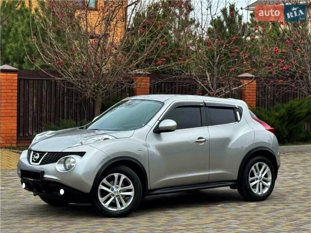 Серый Ниссан Жук, объемом двигателя 1.6 л и пробегом 91 тыс. км за 11900 $, фото 2 на Automoto.ua