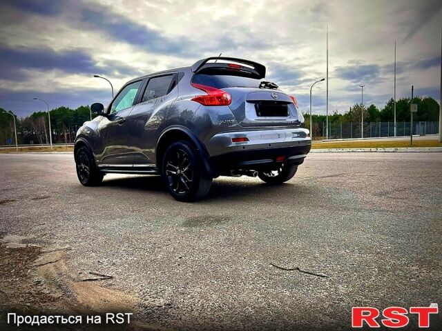 Серый Ниссан Жук, объемом двигателя 1.6 л и пробегом 105 тыс. км за 9999 $, фото 3 на Automoto.ua