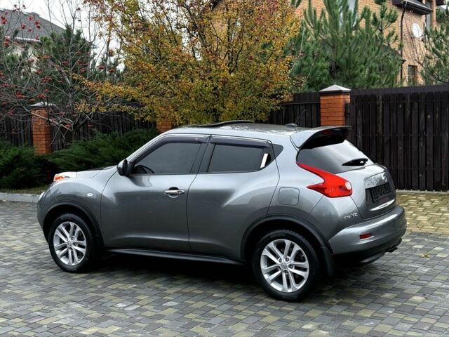 Серый Ниссан Жук, объемом двигателя 1.6 л и пробегом 57 тыс. км за 11300 $, фото 4 на Automoto.ua