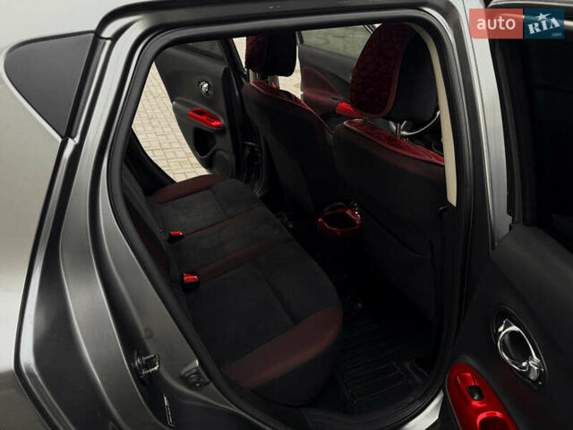 Серый Ниссан Жук, объемом двигателя 1.6 л и пробегом 52 тыс. км за 11700 $, фото 12 на Automoto.ua