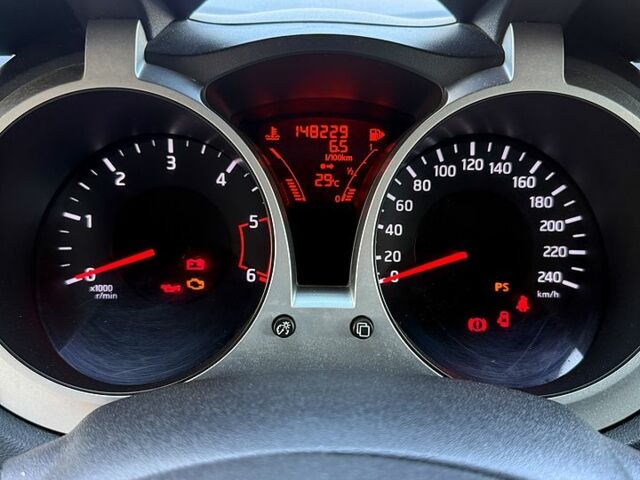 Серый Ниссан Жук, объемом двигателя 1.5 л и пробегом 149 тыс. км за 7900 $, фото 6 на Automoto.ua