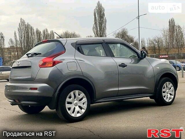 Серый Ниссан Жук, объемом двигателя 1.6 л и пробегом 139 тыс. км за 8900 $, фото 4 на Automoto.ua