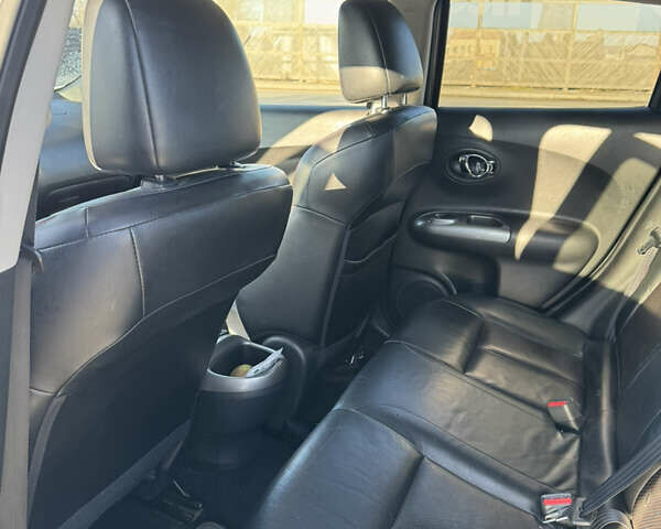 Серый Ниссан Жук, объемом двигателя 1.6 л и пробегом 112 тыс. км за 9500 $, фото 23 на Automoto.ua