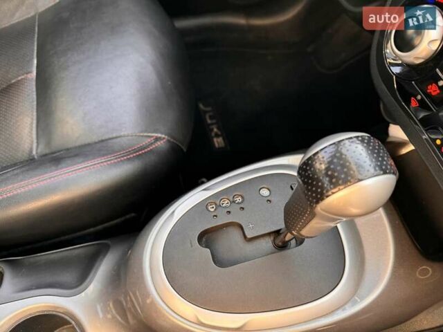 Сірий Ніссан Жук, об'ємом двигуна 1.6 л та пробігом 72 тис. км за 10400 $, фото 21 на Automoto.ua